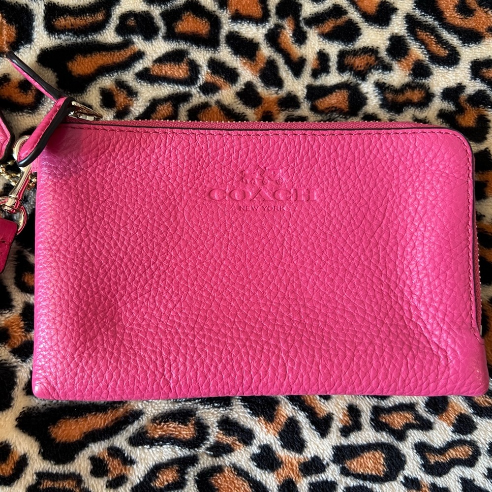 Coach double zip wristlet in pebble leather